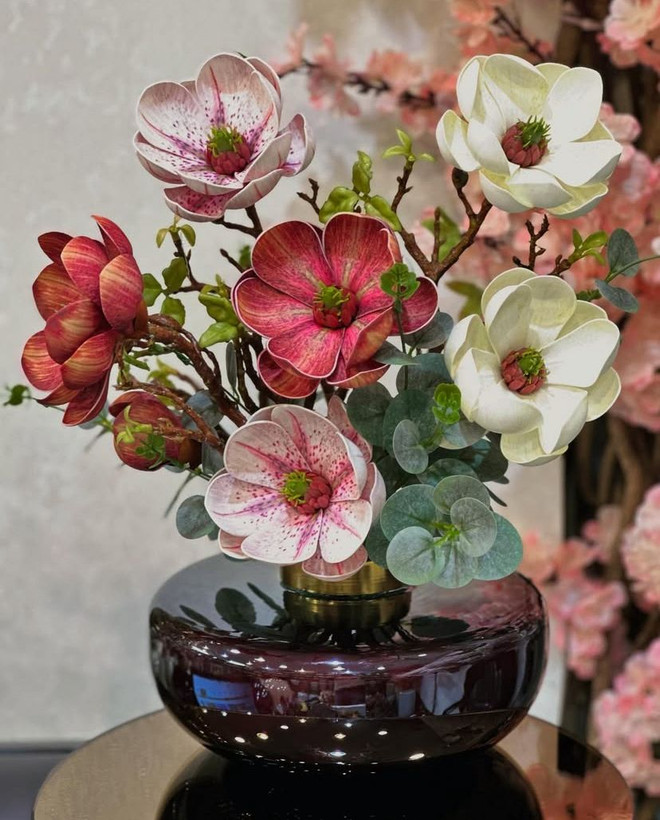 گلدان شیشه ای رومیزی لب فلزی کد 26
