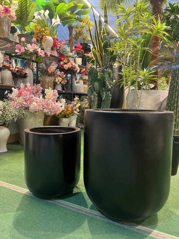 گلدان فایبرگلاس کپسولی سایز متوسط